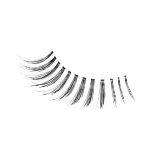 Natural style false eyelashes featuring a wispy design for a fuller look, enhancing eye beauty and makeup applications.